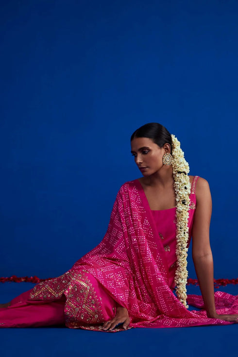 Spaghetti Kurta Set With Bandhani Dupatta